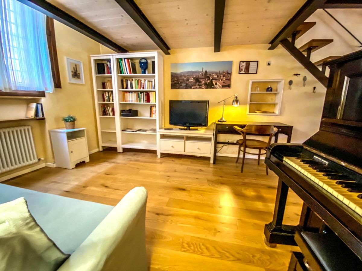 The Pianist S House In The Heart Of Bologna Apartment Luaran gambar
